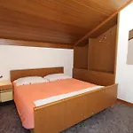 By The Sea Tkon, Pasman - 8395 Apartment