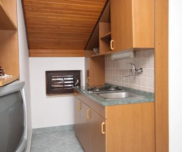 By The Sea Tkon, Pasman - 8395 * Tkon